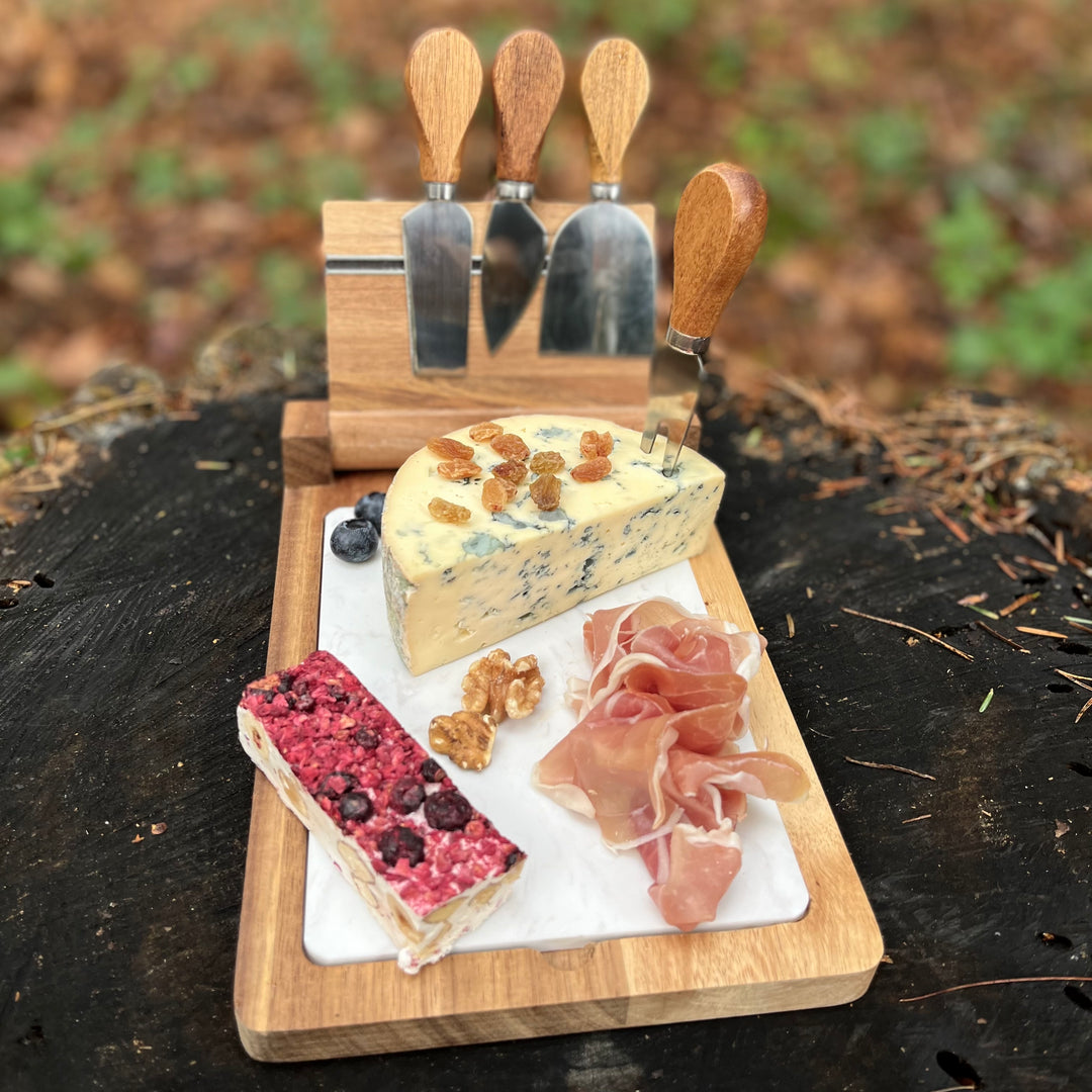 tapas plank met mesjes